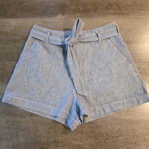 Abercrombie & Fitch -  White & Blue Striped Belted Linen Blend Shorts. Size XS